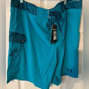 Under Armour surf trunks size 44 NWT
